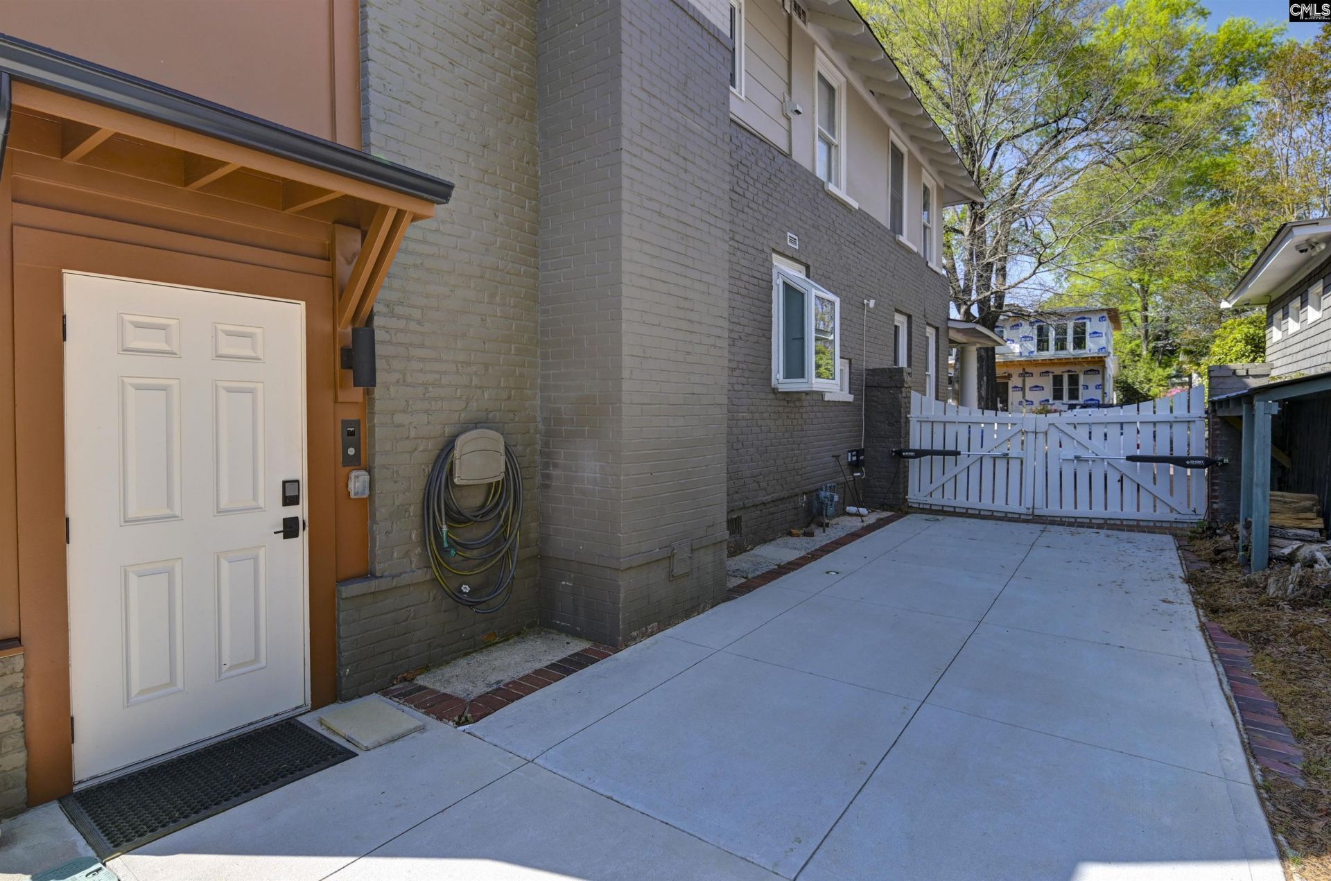 112 S Saluda Avenue  Photo 63