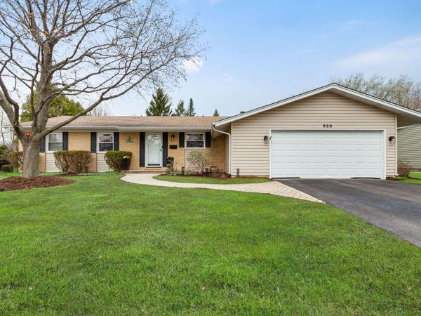 920 W Firestone Drive , Hoffman Estates, IL 60192