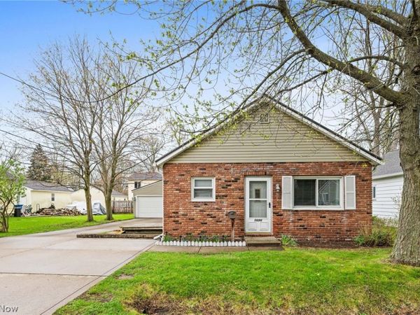 5686 Anna Court , Mentor on the Lake, OH 44060