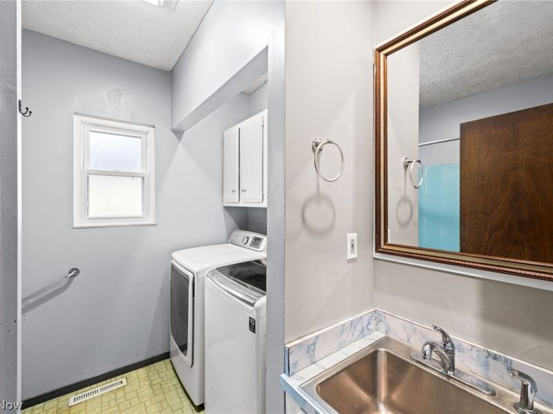 5686 Anna Court, Mentor on the Lake, OH 44060 Photo 17