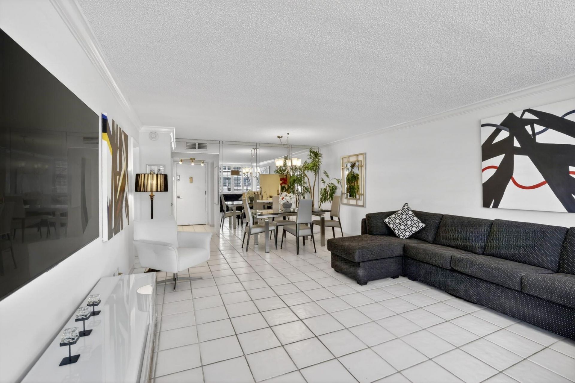 1160 N Federal Highway, Unit 517, Fort Lauderdale, FL 33304 Photo