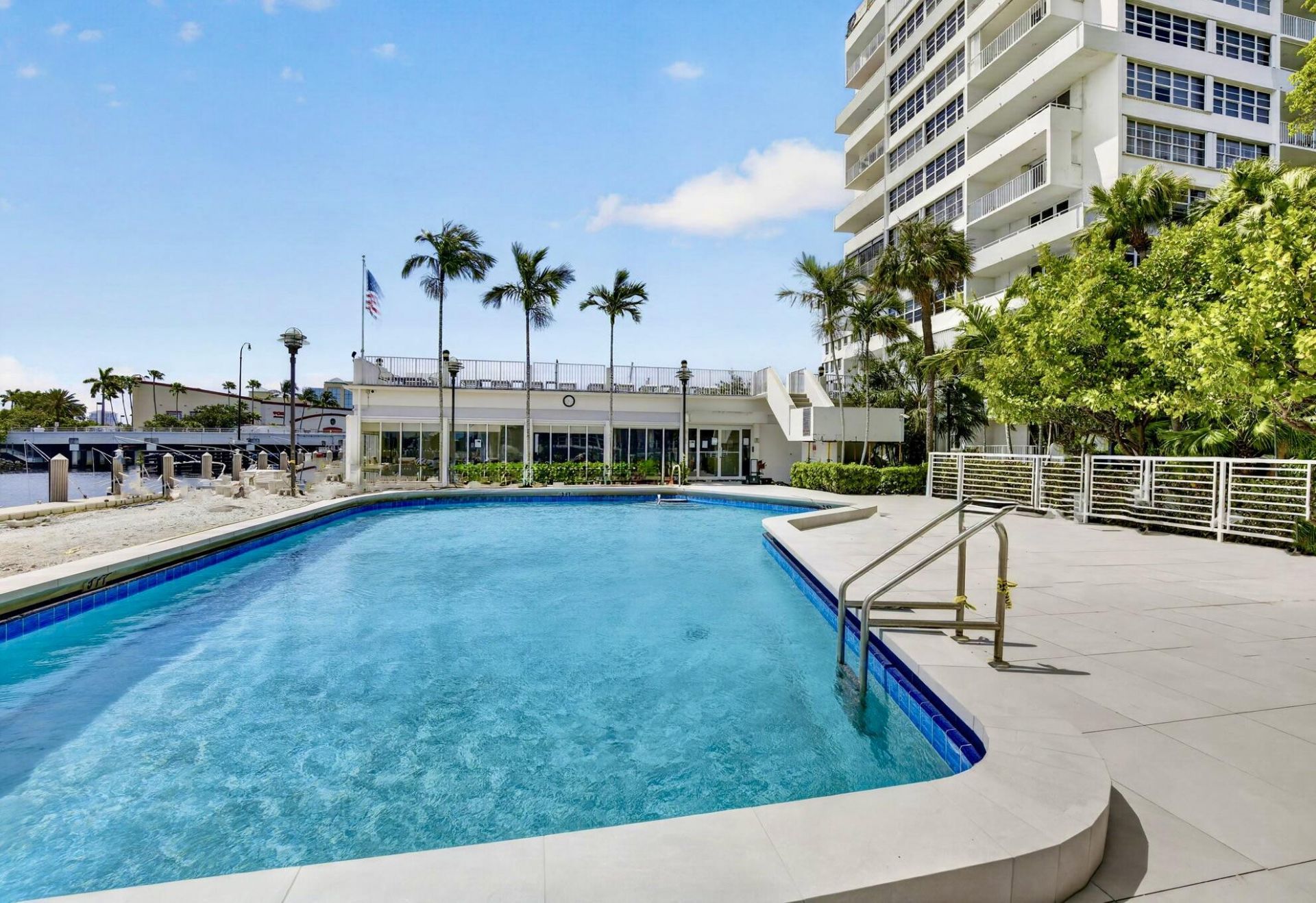 1160 N Federal Highway, Unit 517, Fort Lauderdale, FL 33304 Photo