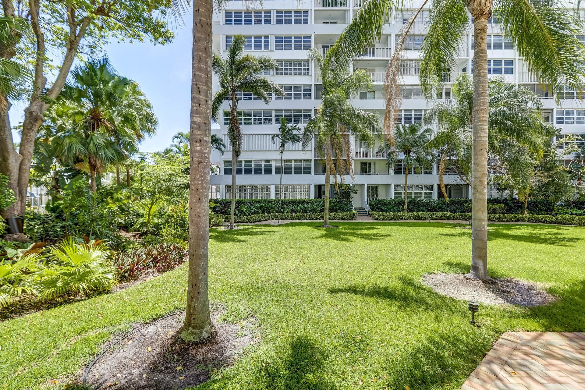 1160 N Federal Highway, Unit 517, Fort Lauderdale, FL 33304 Photo