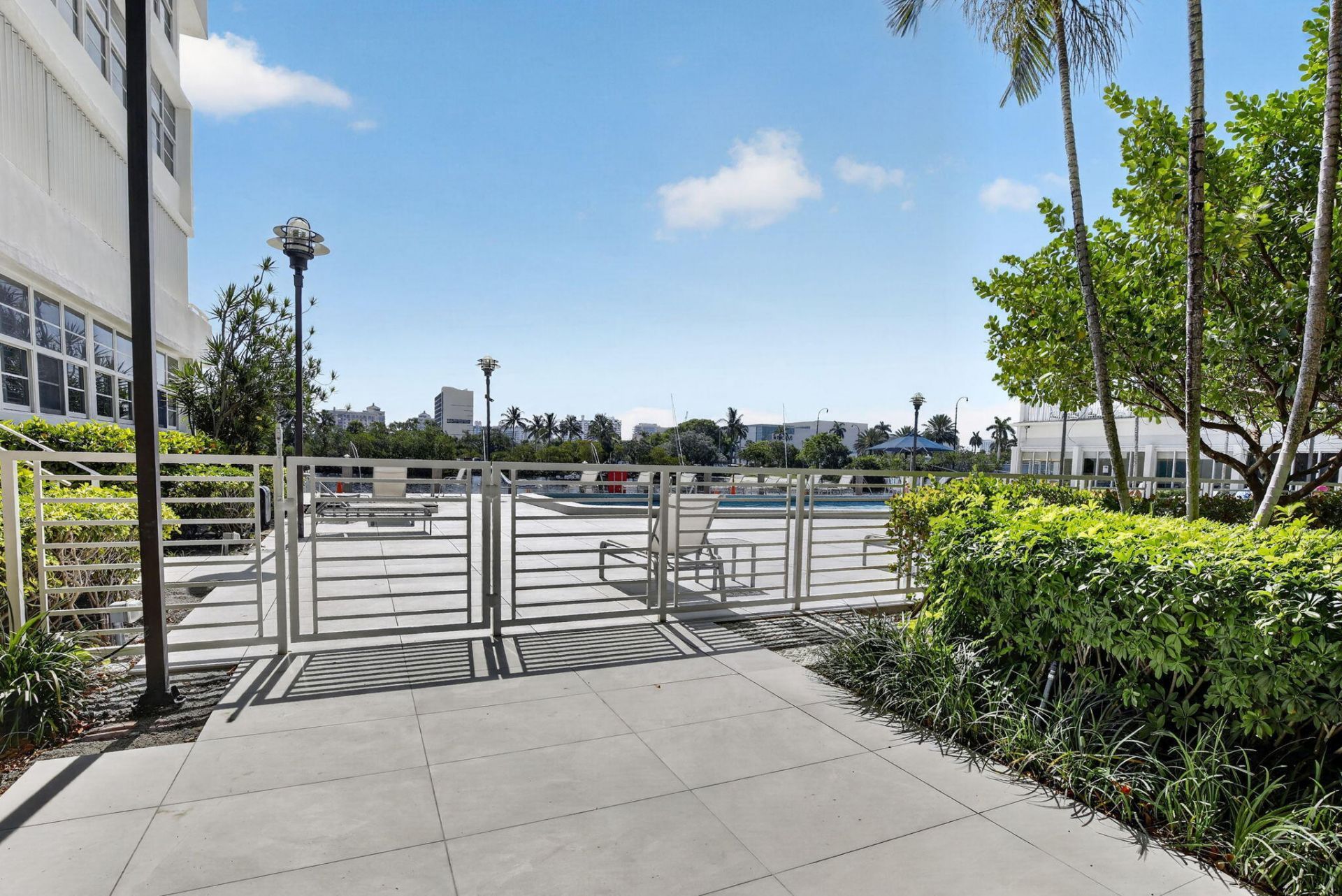 1160 N Federal Highway, Unit 517, Fort Lauderdale, FL 33304 Photo