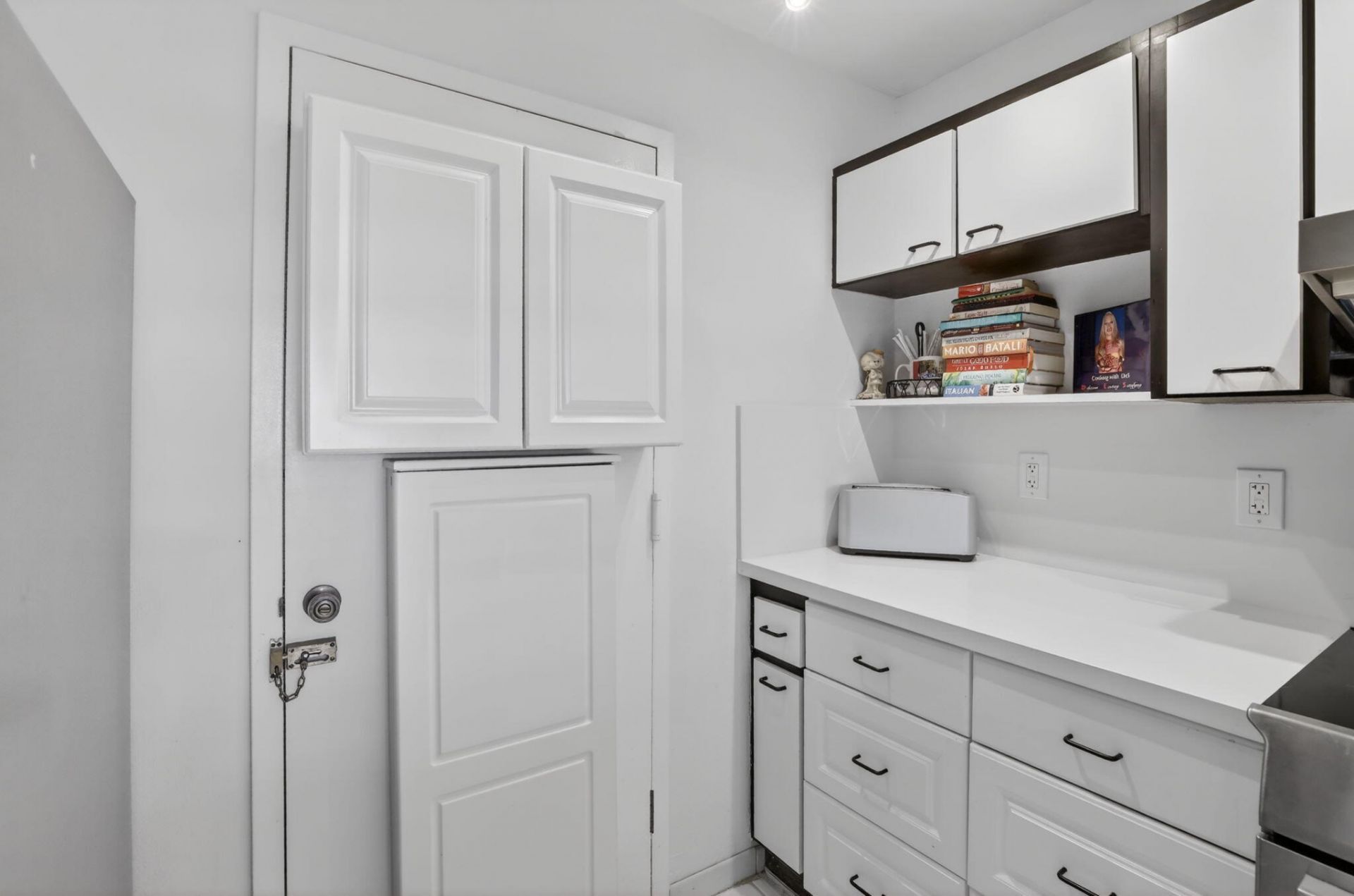 1160 N Federal Highway, Unit 517, Fort Lauderdale, FL 33304 Photo