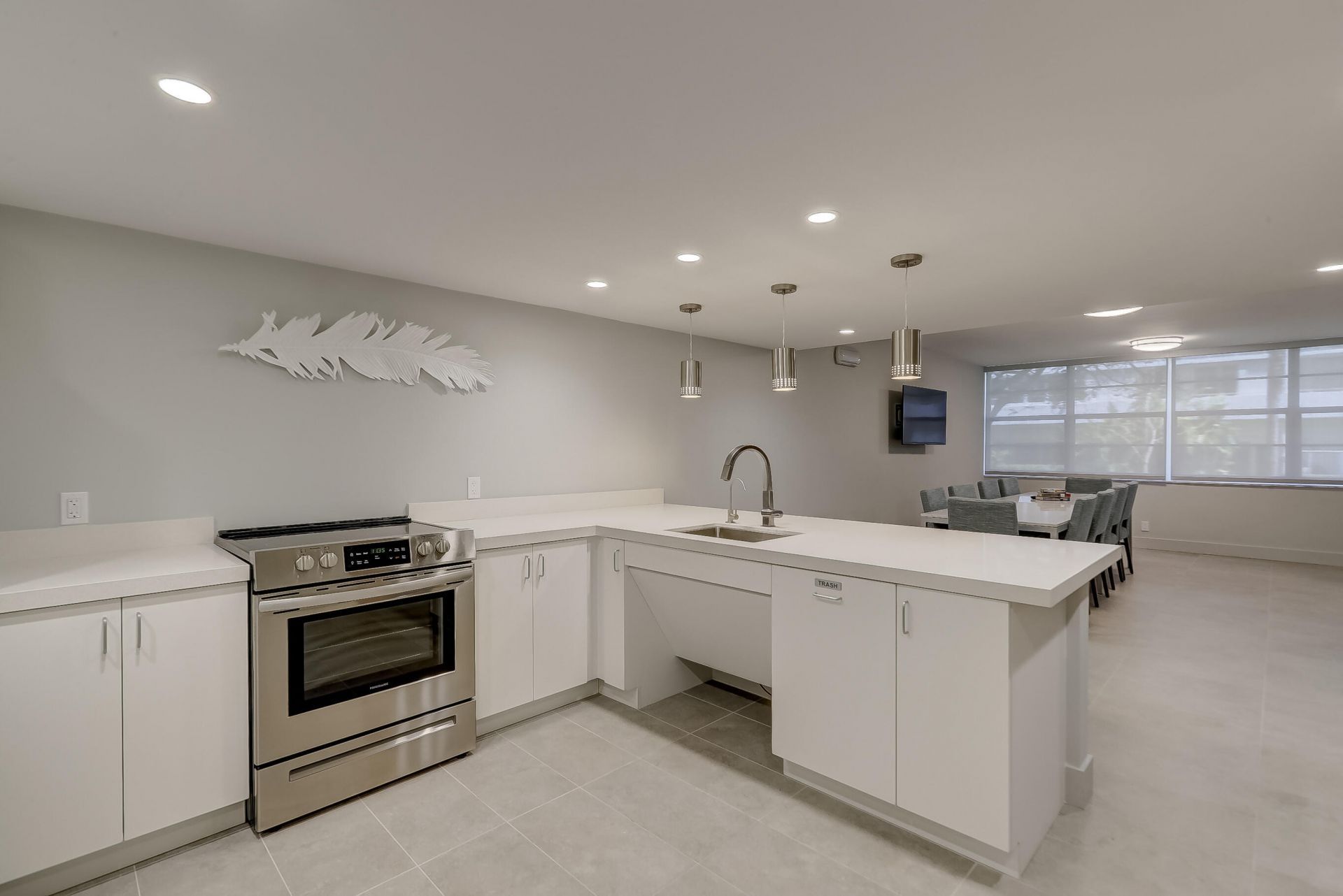 1160 N Federal Highway, Unit 517, Fort Lauderdale, FL 33304 Photo