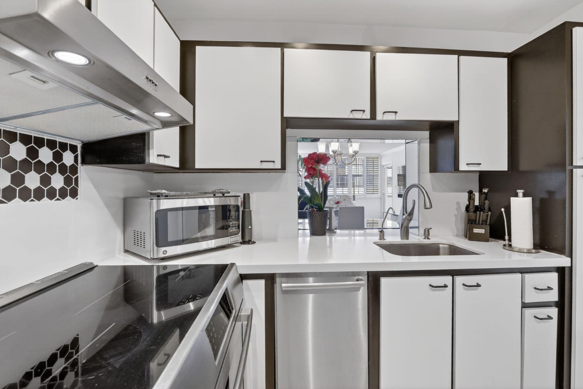 1160 N Federal Highway, Unit 517, Fort Lauderdale, FL 33304 Photo