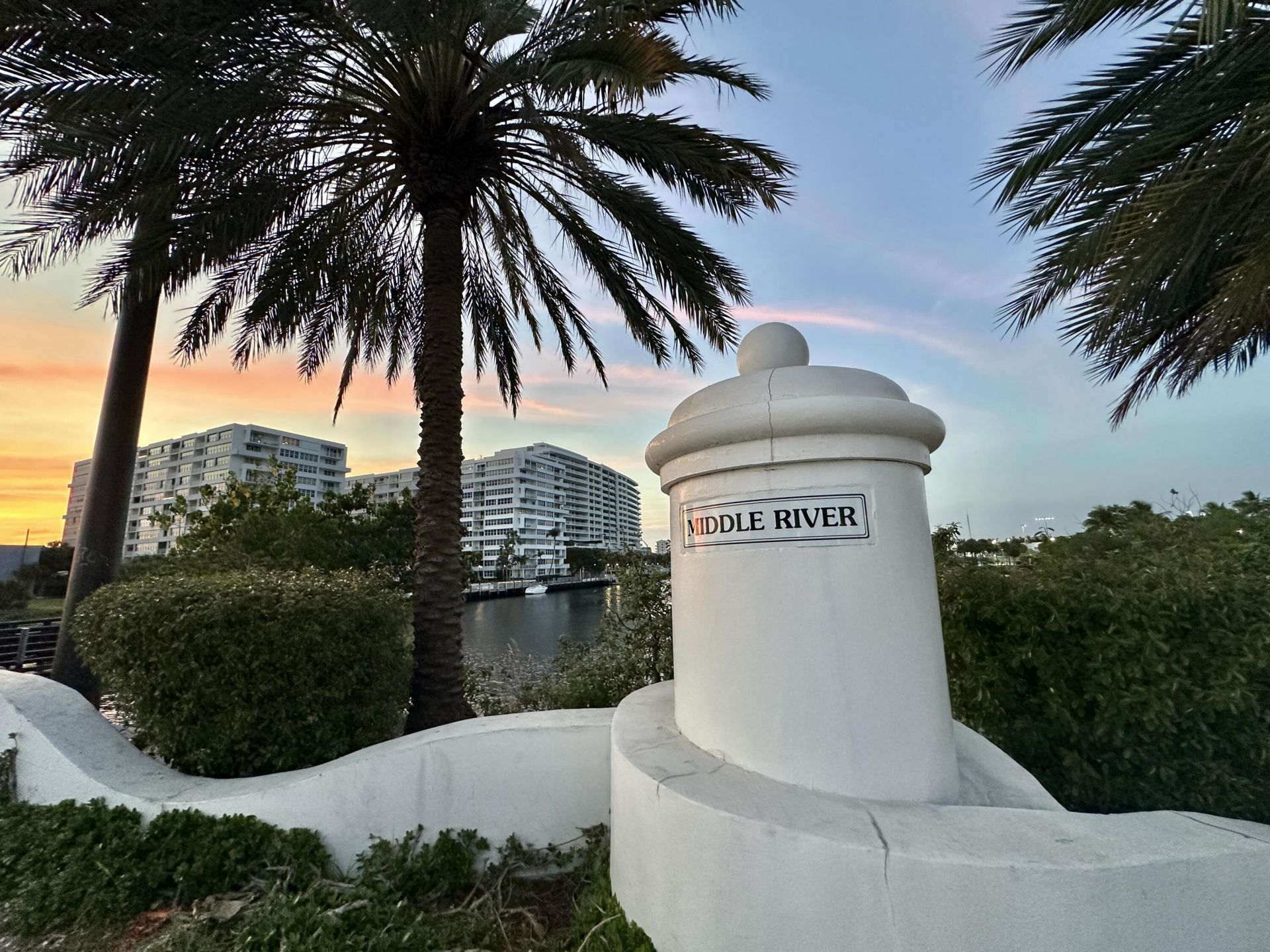 1160 N Federal Highway, Unit 517, Fort Lauderdale, FL 33304 Photo