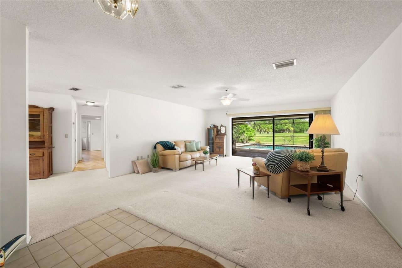 4806 W Country Club Drive, Sarasota, FL 34243 Photo