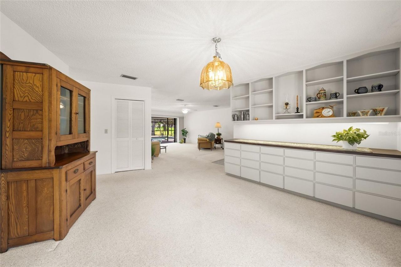 4806 W Country Club Drive, Sarasota, FL 34243 Photo