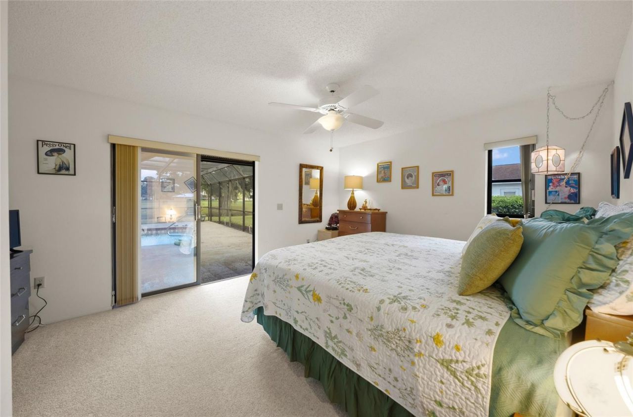 4806 W Country Club Drive, Sarasota, FL 34243 Photo