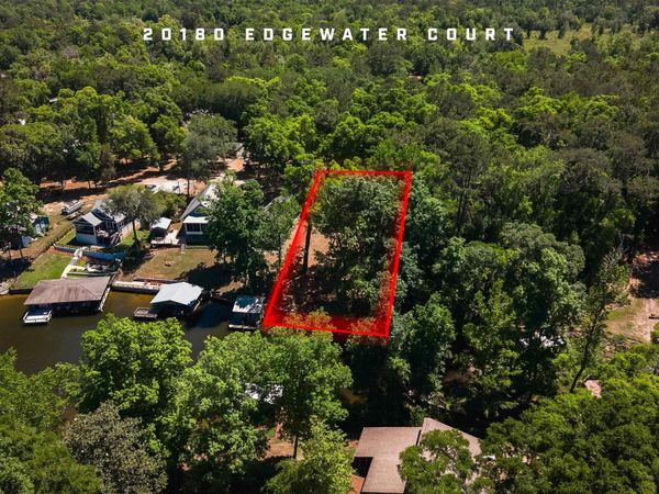 20180 Edgewater Court, Tallahassee, FL 32310