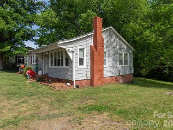 33 Central Heights Drive , Concord, NC 28025