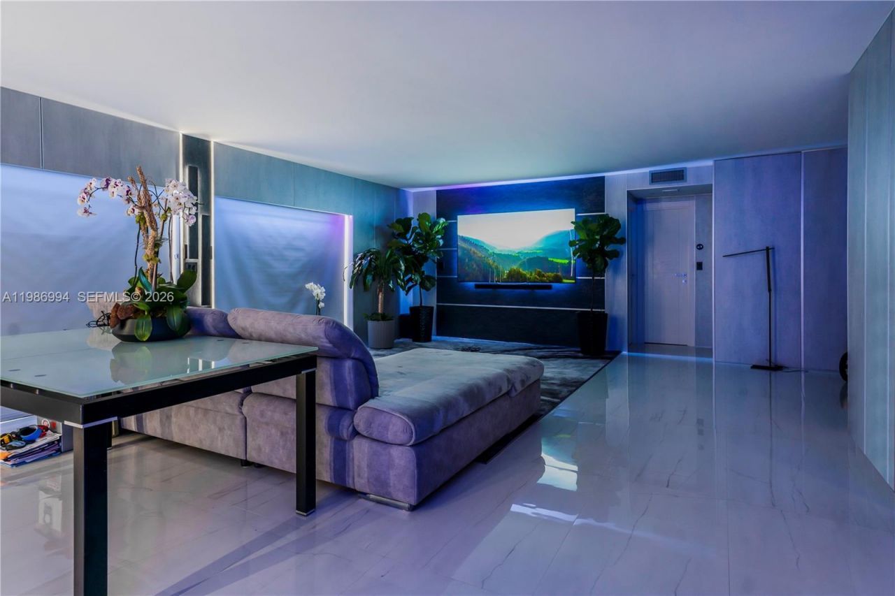 400 SE Kings Point Dr, Unit 822-23, Sunny Isles Beach, FL 33160 Photo