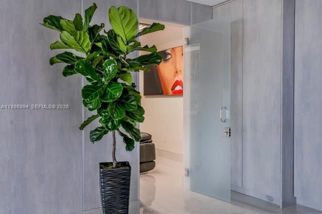 400 SE Kings Point Dr, Unit 822-23, Sunny Isles Beach, FL 33160 Photo