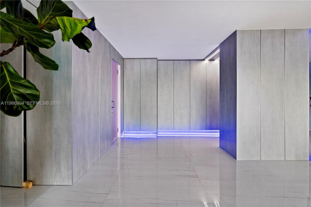 400 SE Kings Point Dr, Unit 822-23, Sunny Isles Beach, FL 33160 Photo