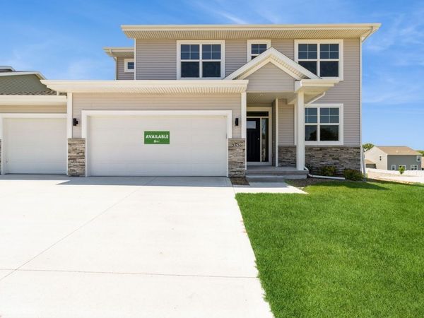 2536 E 50th Court , Des Moines, IA 50317