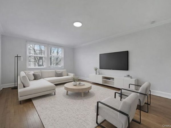 64 Kensington Road, Unit 1A, Bronxville, NY 10708