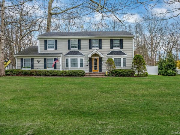 41 Northumberland Drive , Shoreham, NY 11786