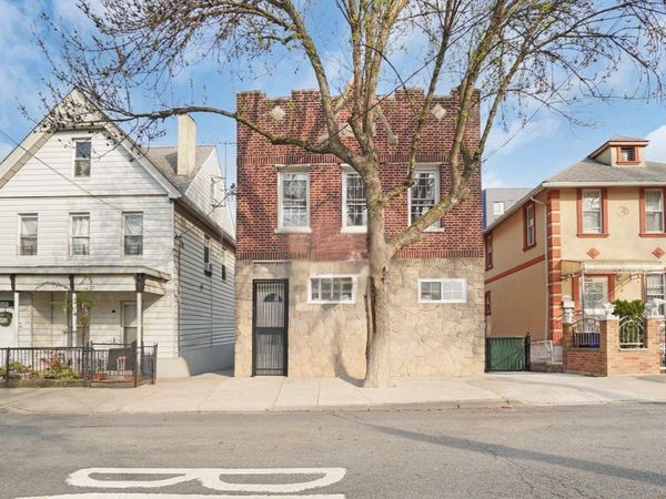 4518 Richardson Avenue, Bronx, NY 10470