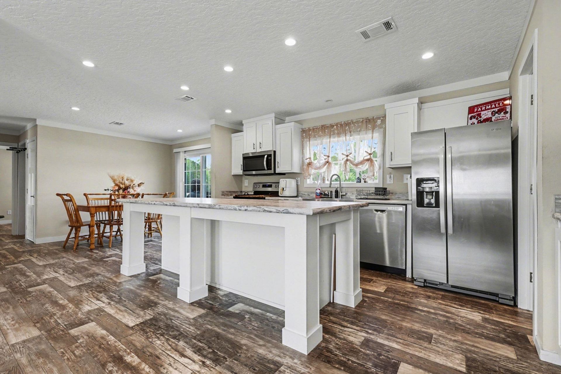 5395 Highway 65 Photo 10