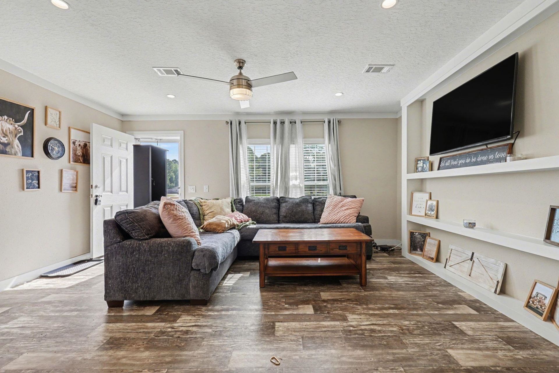 5395 Highway 65 Photo 5