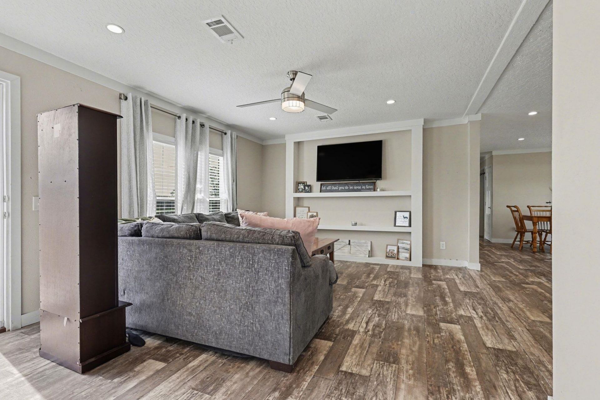 5395 Highway 65 Photo 6