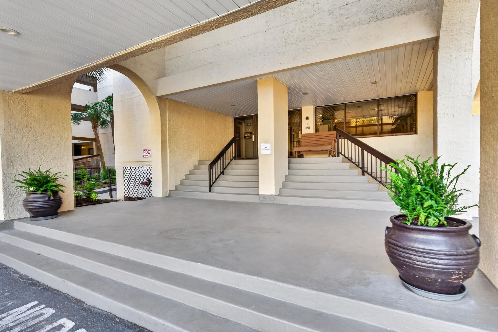 6100 N Ocean Blvd. Photo 35