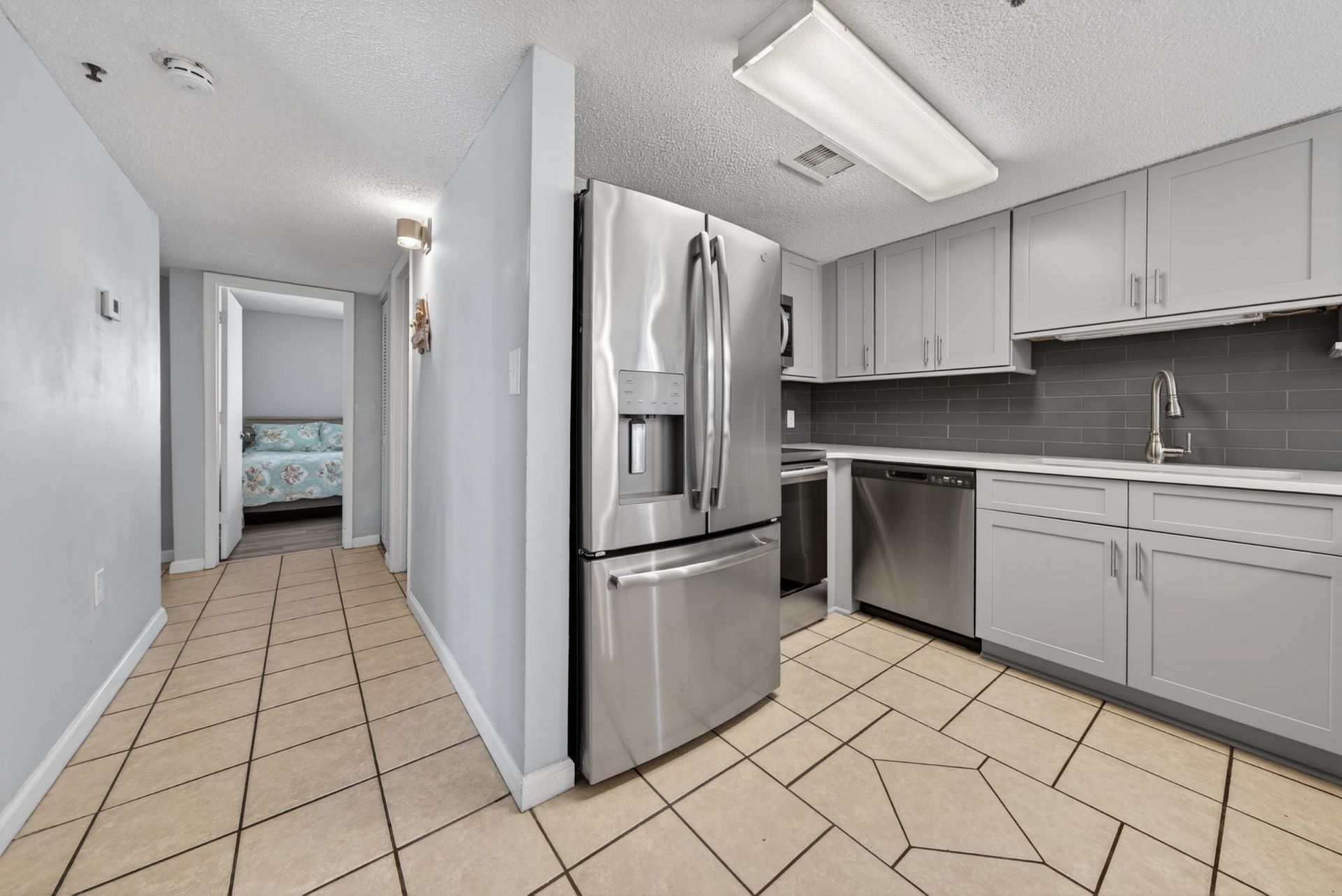 6100 N Ocean Blvd. Photo 9