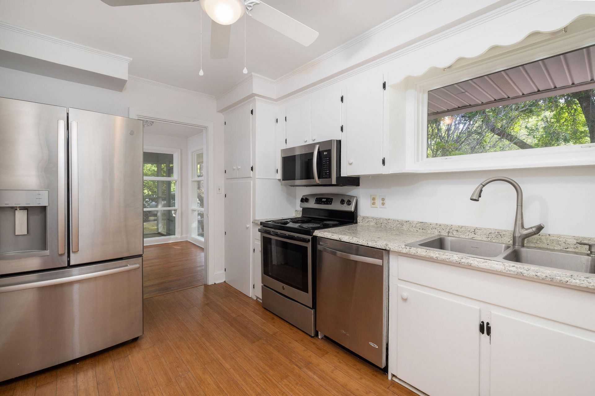 5229 Parkside Drive Photo 12