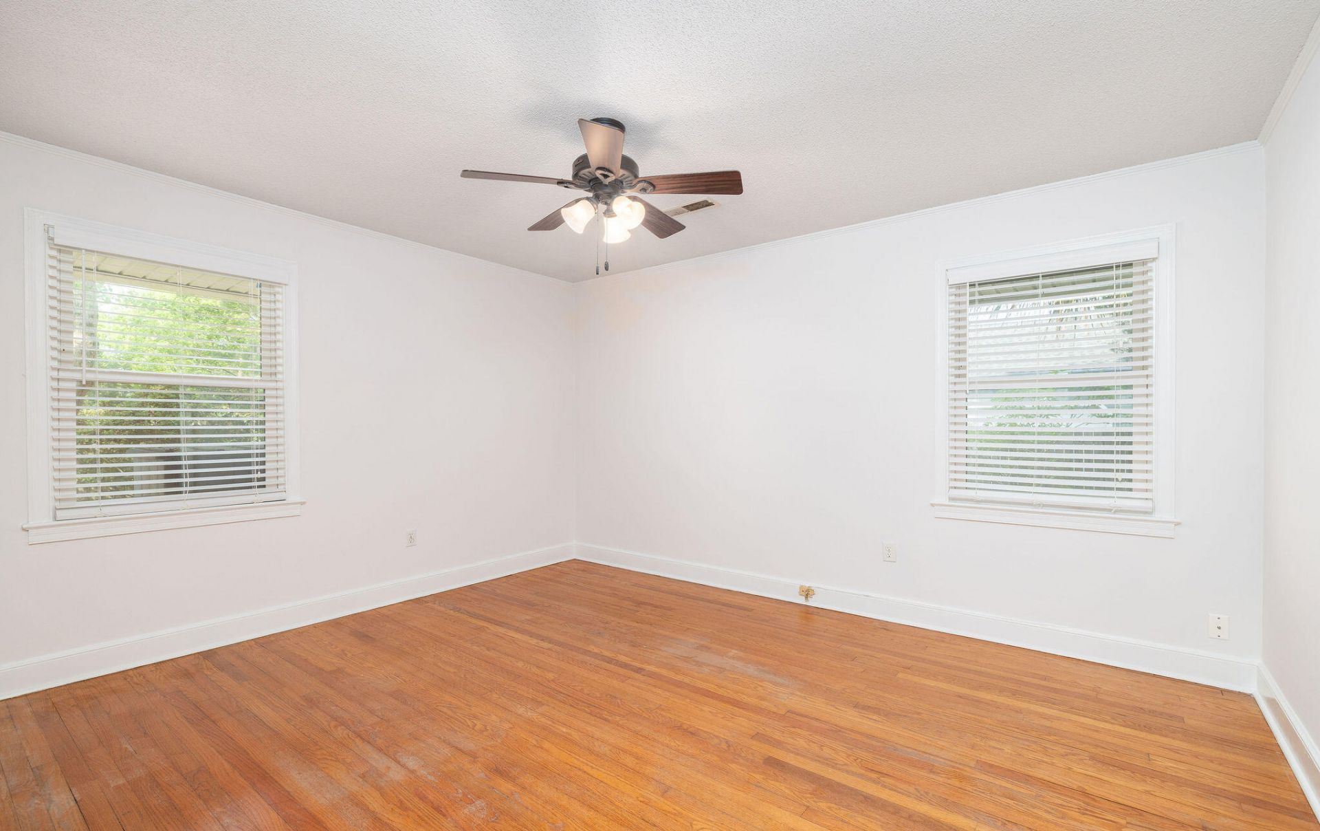 5229 Parkside Drive Photo 16