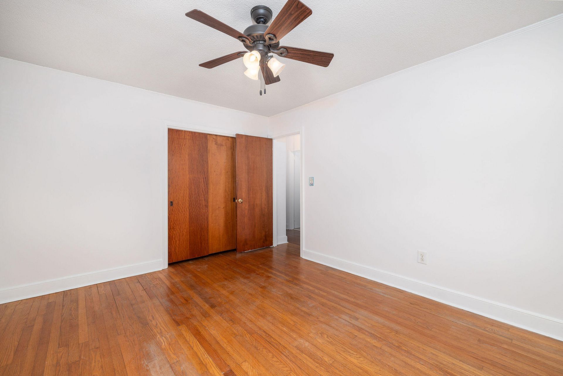 5229 Parkside Drive Photo 17