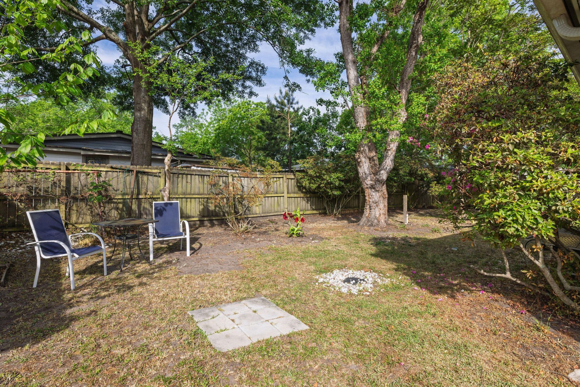 5229 Parkside Drive Photo 32