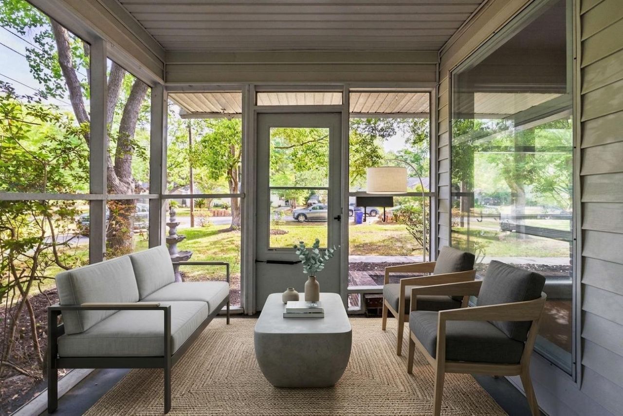 5229 Parkside Drive Photo 5