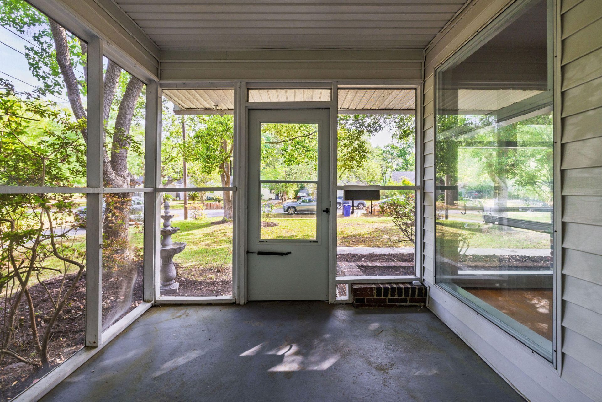 5229 Parkside Drive Photo 6