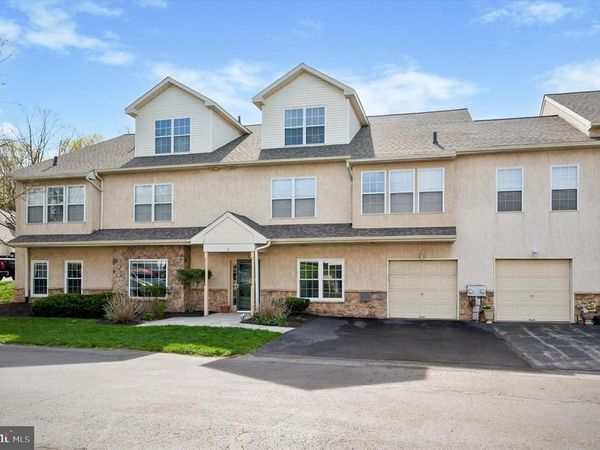 2 PATTERSON AVENUE, Unit 2, NORRISTOWN, PA 19401