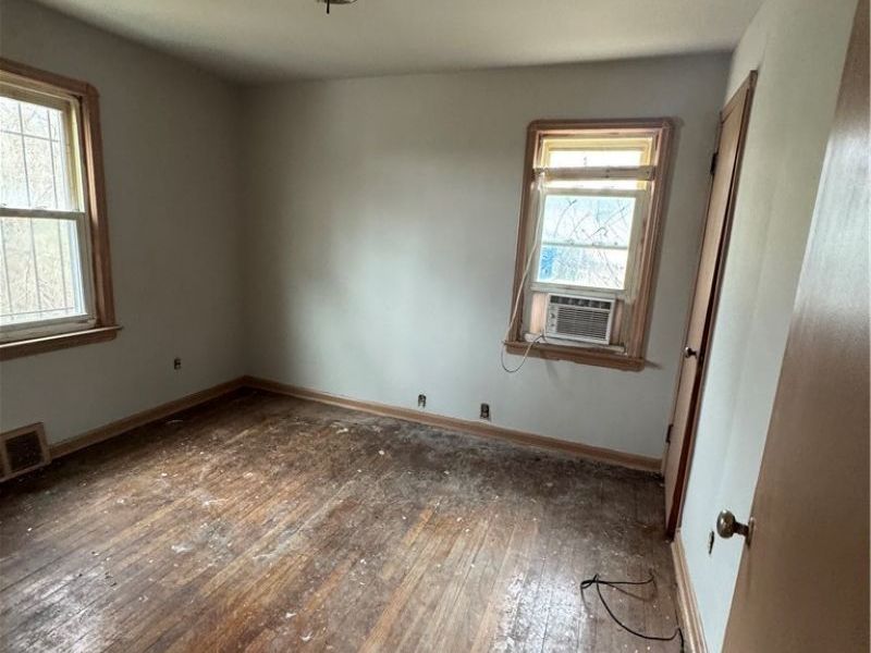 9809 Marah Avenue, Cleveland, OH 44104 Photo 13