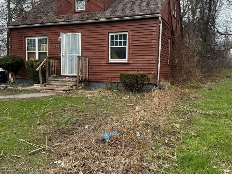 9809 Marah Avenue, Cleveland, OH 44104 Photo 2