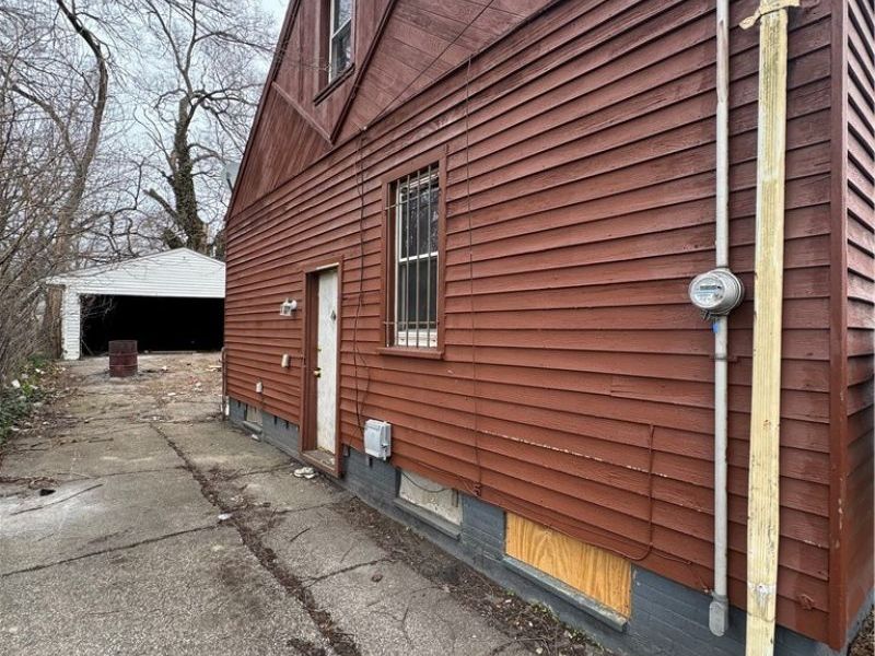 9809 Marah Avenue, Cleveland, OH 44104 Photo 3