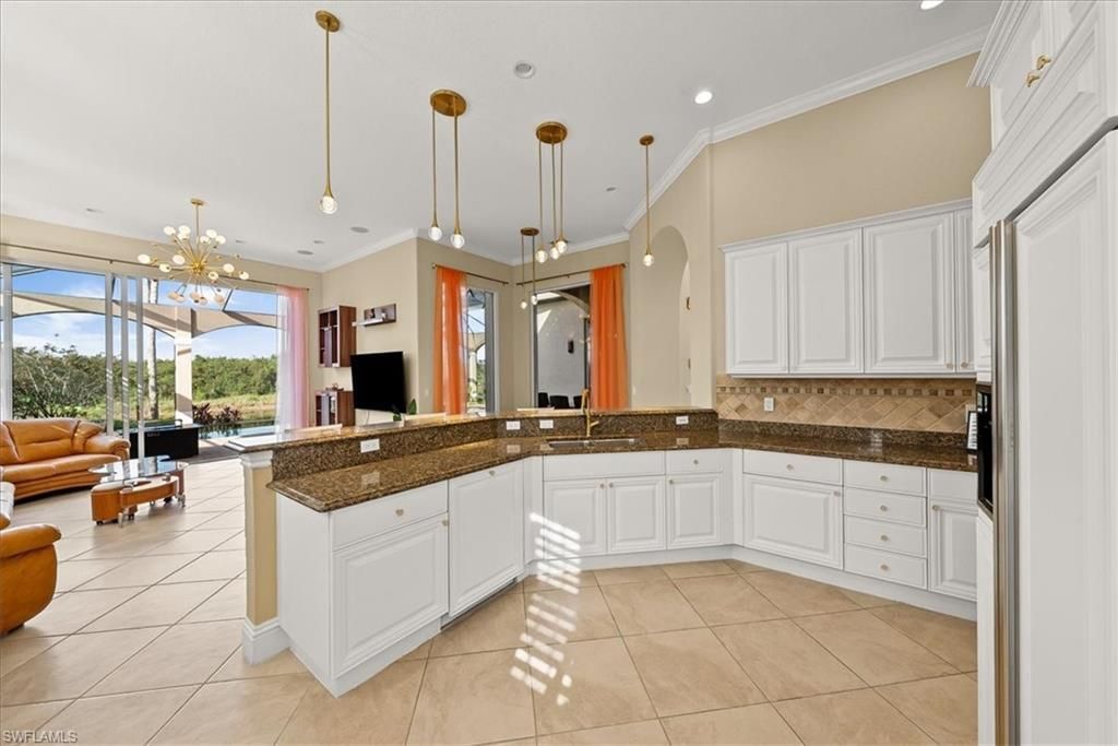 8593 Bellagio Dr, Naples, FL 34114 Photo