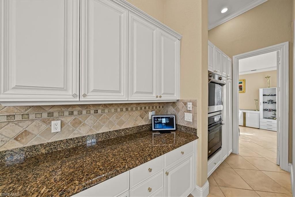 8593 Bellagio Dr, Naples, FL 34114 Photo