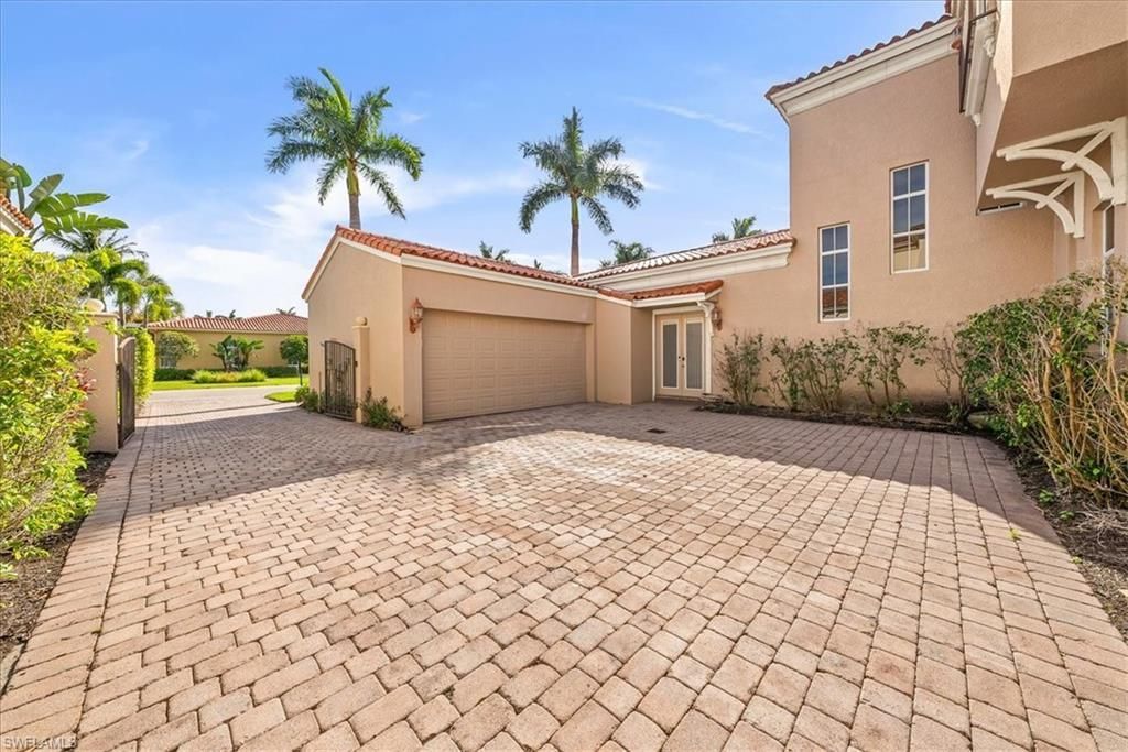 8593 Bellagio Dr, Naples, FL 34114 Photo
