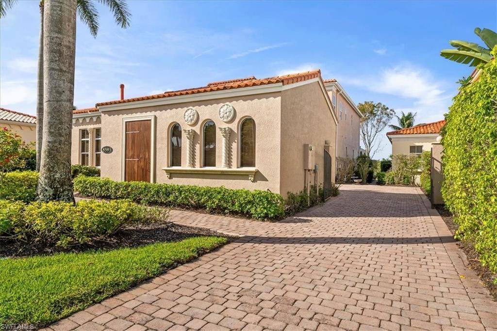 8593 Bellagio Dr, Naples, FL 34114 Photo