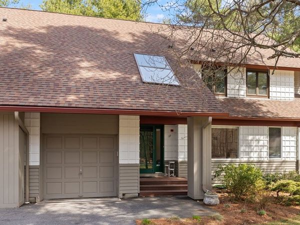 17 Apple Valley Dr, Unit 17, Sharon, MA 02067