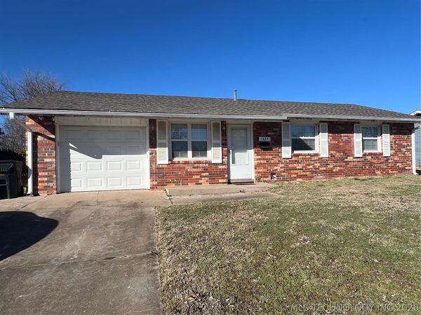 1427 E Line Avenue , Sapulpa, OK 74066