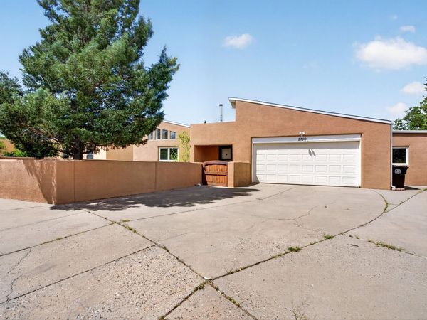 2709 Eastridge Drive NE, Albuquerque, NM 87112