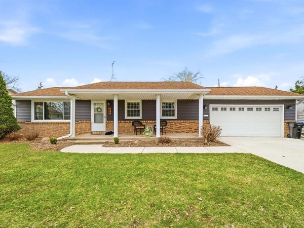 124 RAMLEN COURT, Appleton, WI 54915