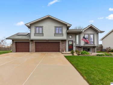 15240 Robin Drive , Omaha, NE 68138
