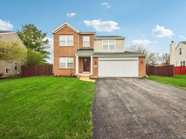 1804 Thornapple Way , Aurora, IL 60504