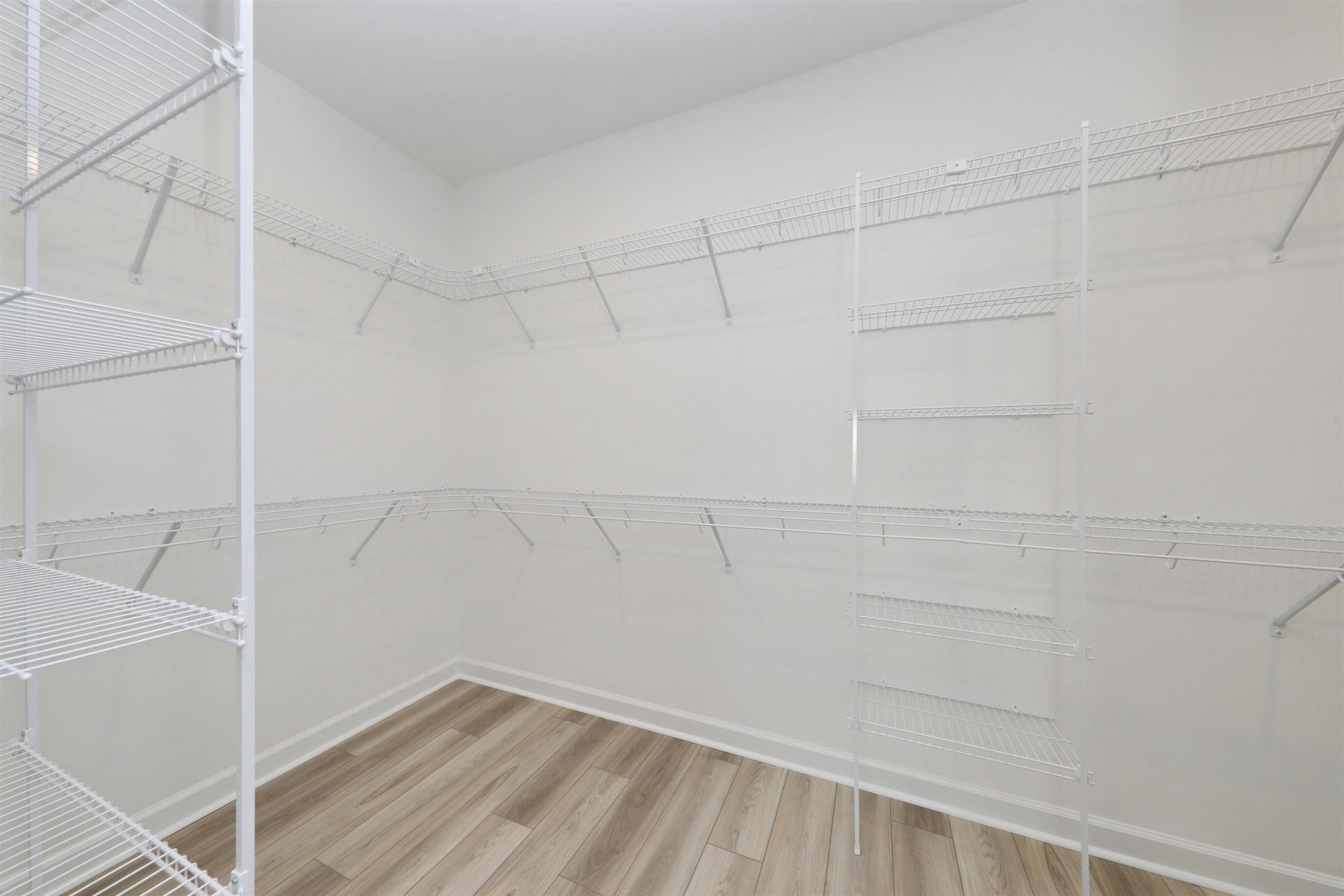 6273 Zoe Way Photo 17